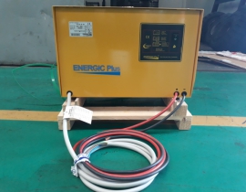 LƯU Ý HÀNG ĐẦU KHI LỰA CHỌN MÁY SẠC ẮC QUY XE NÂNG