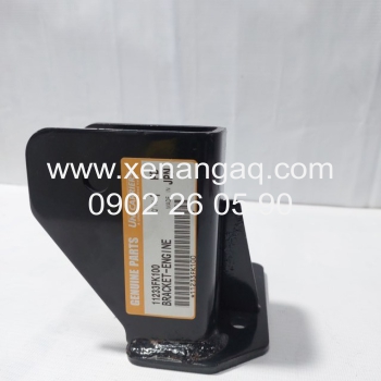 11233-FK100 Bát chân máy trái động cơ K25