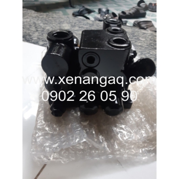 PHỐT BỘ CHIA THỦY LỰC NISSAN