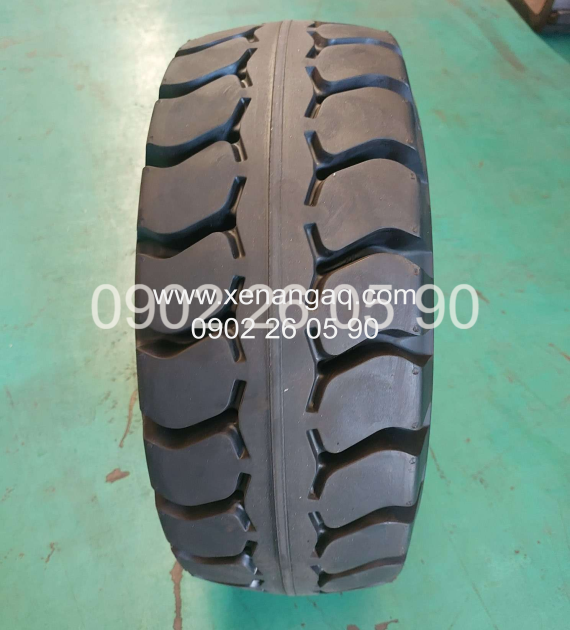 Vỏ Đặc Xe Nâng 21x8-9 Hiệu Dunlop