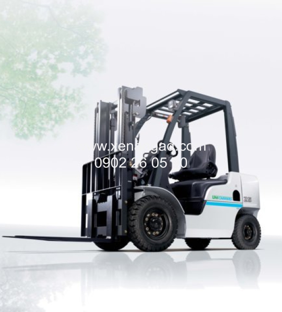 XE NÂNG DẦU 2,5 TẤN UNICARRIERS